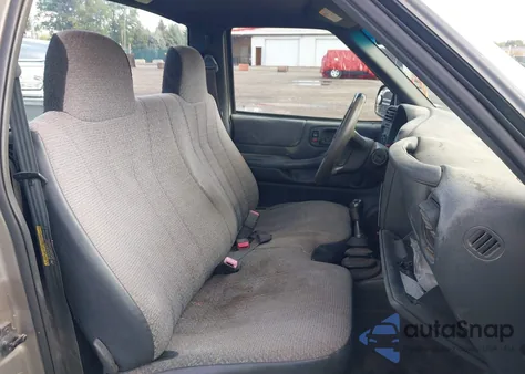 2002 GMC Sonoma Sl from USA, damaged, VIN 1GTCS145728142580